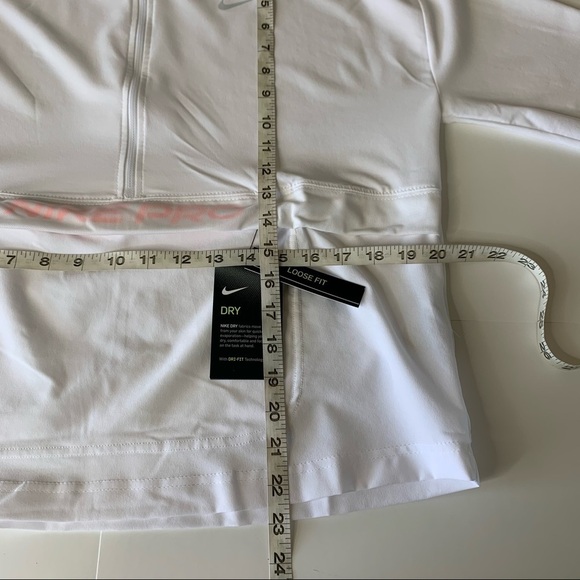 Nike Pro Dri Fit NWT Packable Lightweight Jacket - Picture 9 of 15